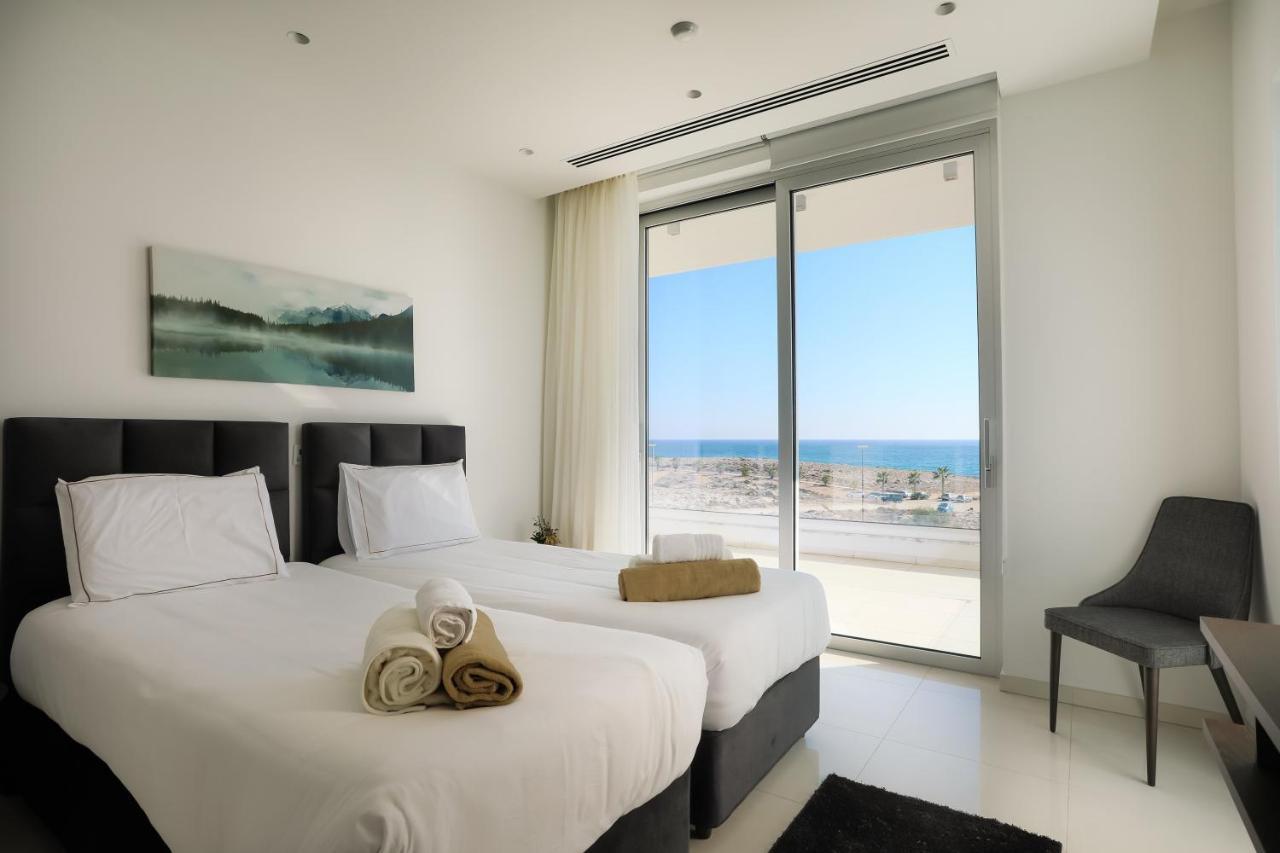 Sea Pearl Beachfront Villas - Breeze Айя-Напа Экстерьер фото