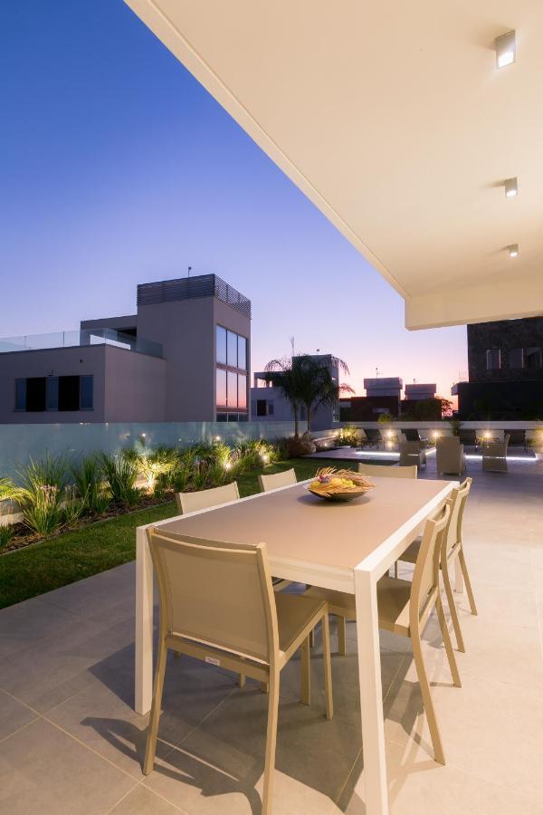 Sea Pearl Beachfront Villas - Breeze Айя-Напа Экстерьер фото