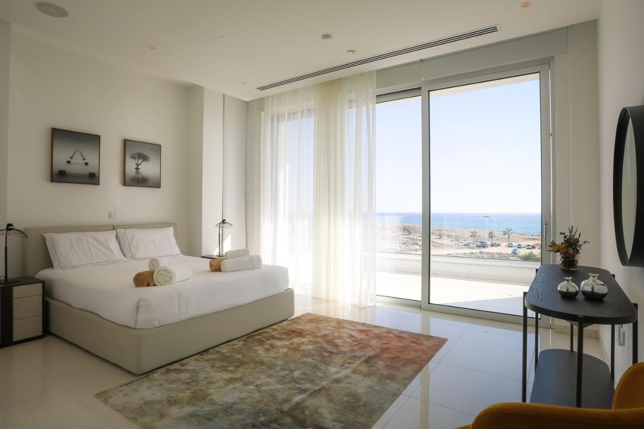 Sea Pearl Beachfront Villas - Breeze Айя-Напа Экстерьер фото