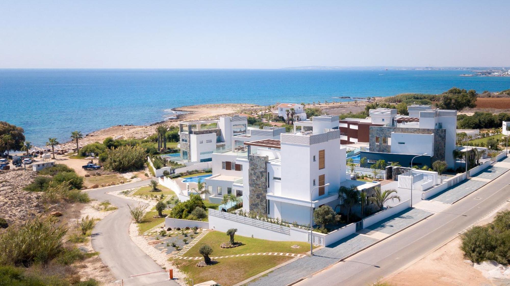 Sea Pearl Beachfront Villas - Breeze Айя-Напа Экстерьер фото